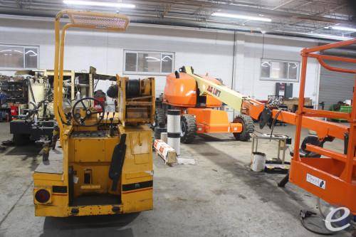 2005 Broderson IC20-1G