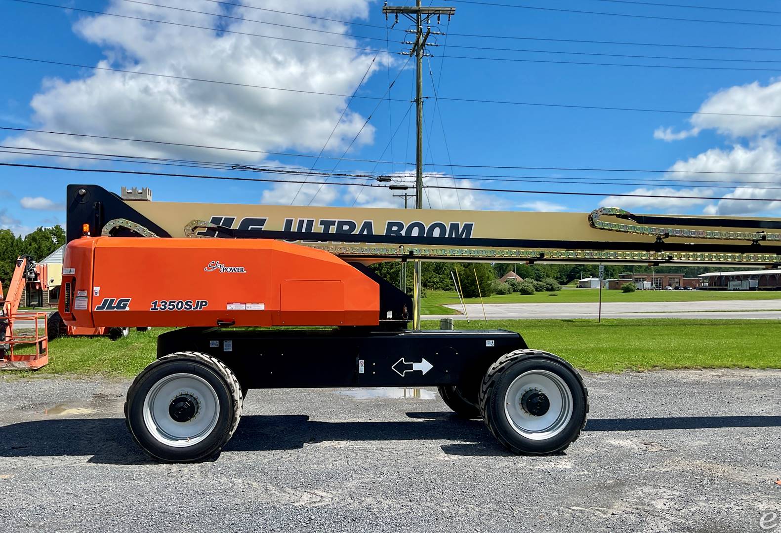 2017 JLG 1350SJP