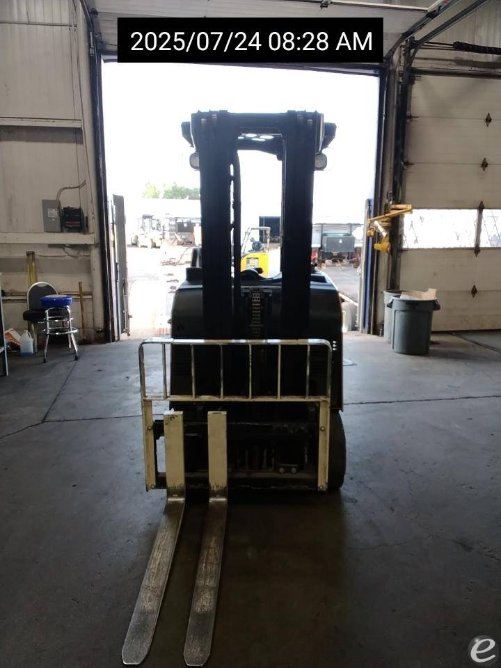 2017 Yale ESC040AD