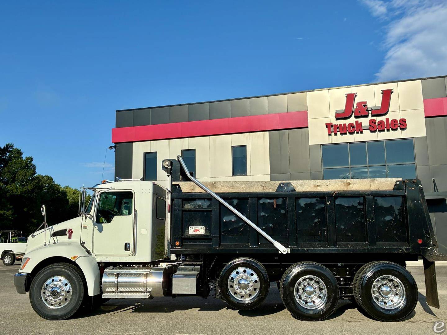 2020 Kenworth T370