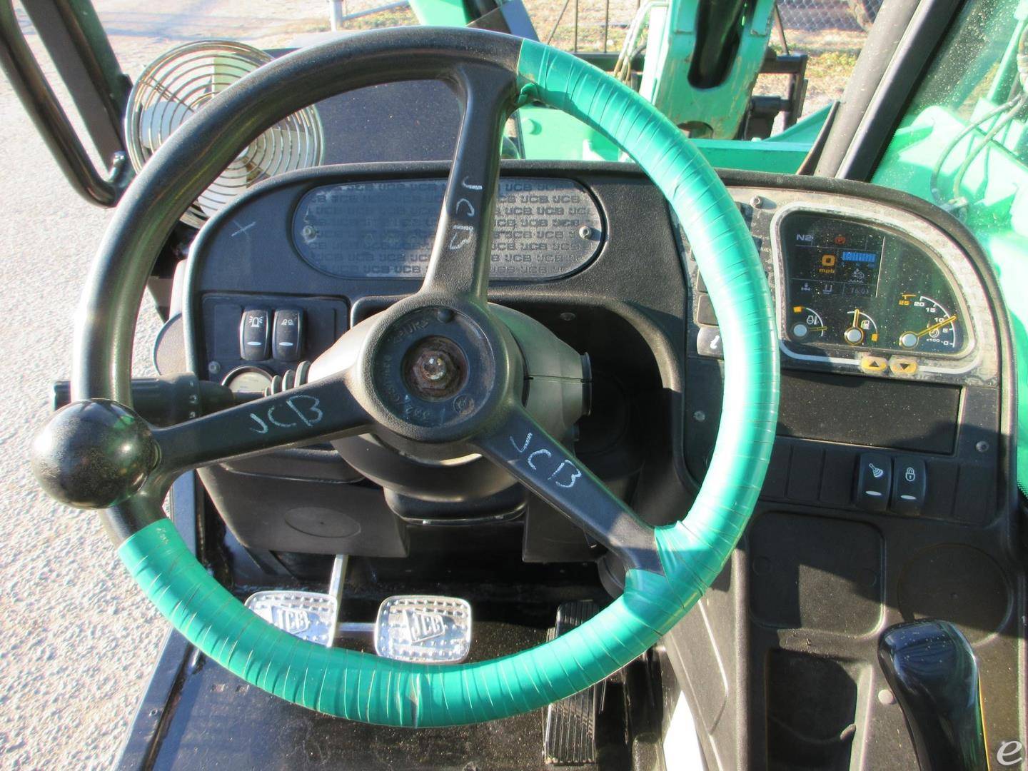 2015 JCB 512-56