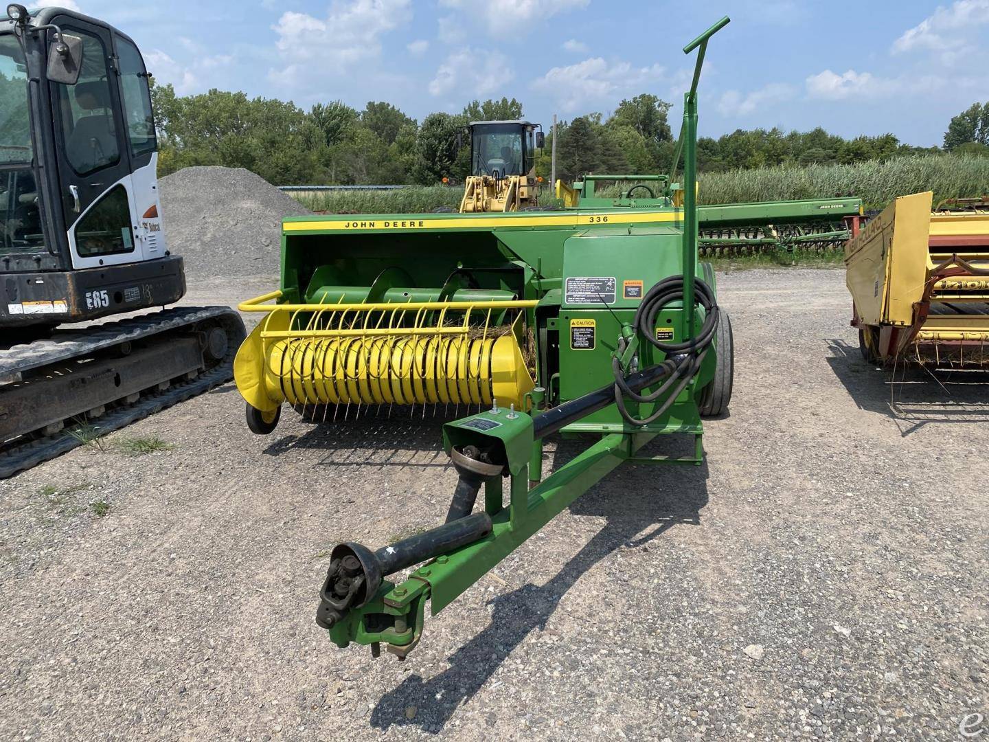 John Deere 336