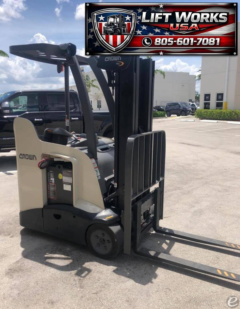 2023 Crown RC5725-30