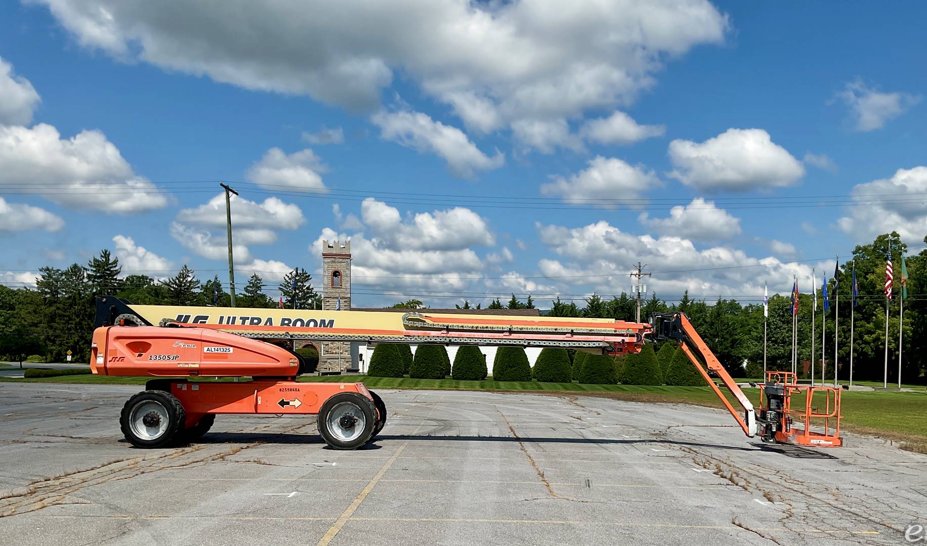 2017 JLG 1350SJP