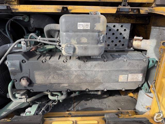 2006 Volvo EC330B LC