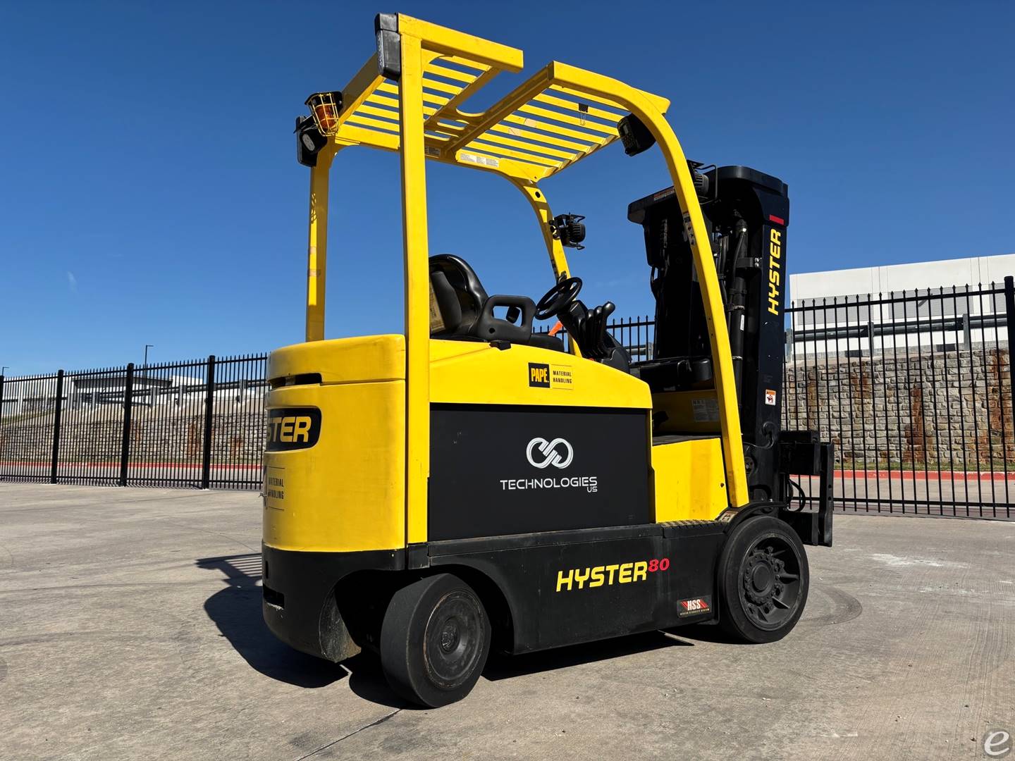 2017 Hyster E80XN