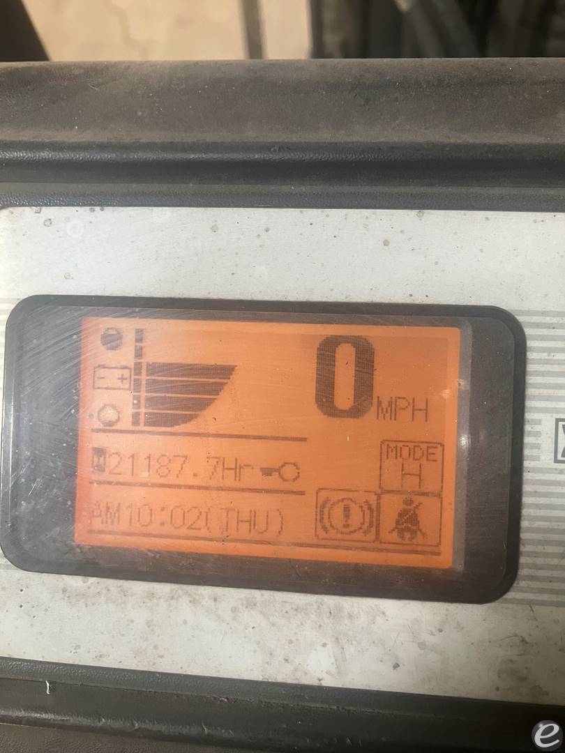 2015 Nissan BXC50N