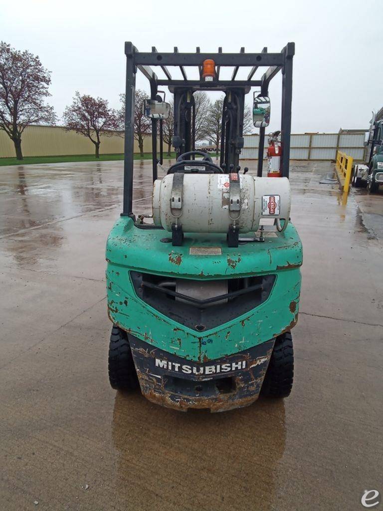 2020 Mitsubishi FG25N