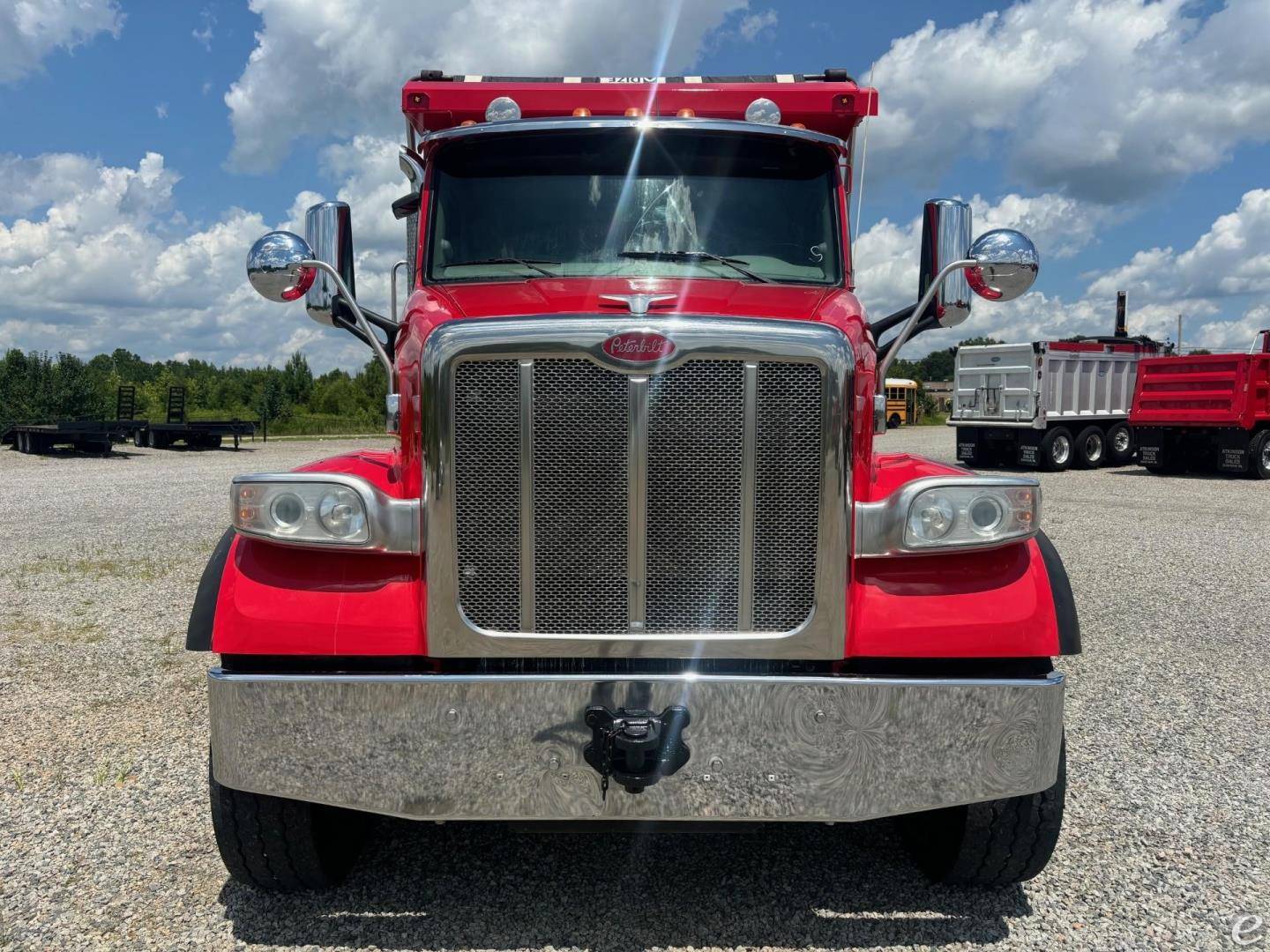 2021 Peterbilt 567