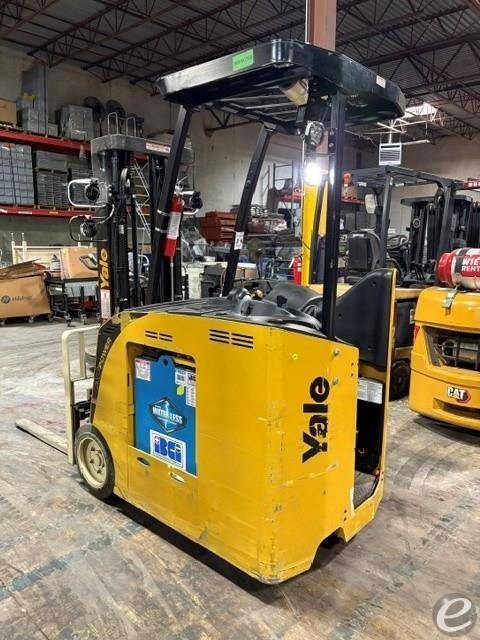 2019 Yale ESC040AD