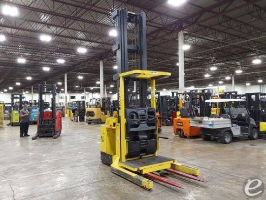 2017 Hyster R30XMA3 Electric Order Picker - 123Forklift
