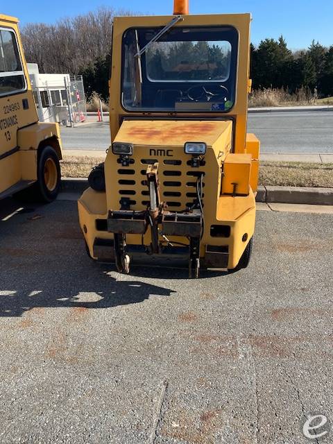 2000 NMC-Wollard 60F with snow plow