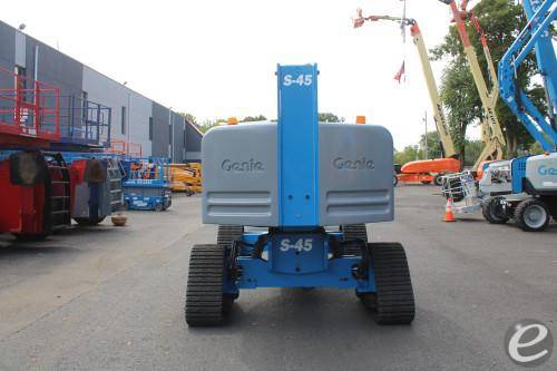 2017 Genie S45 Trax