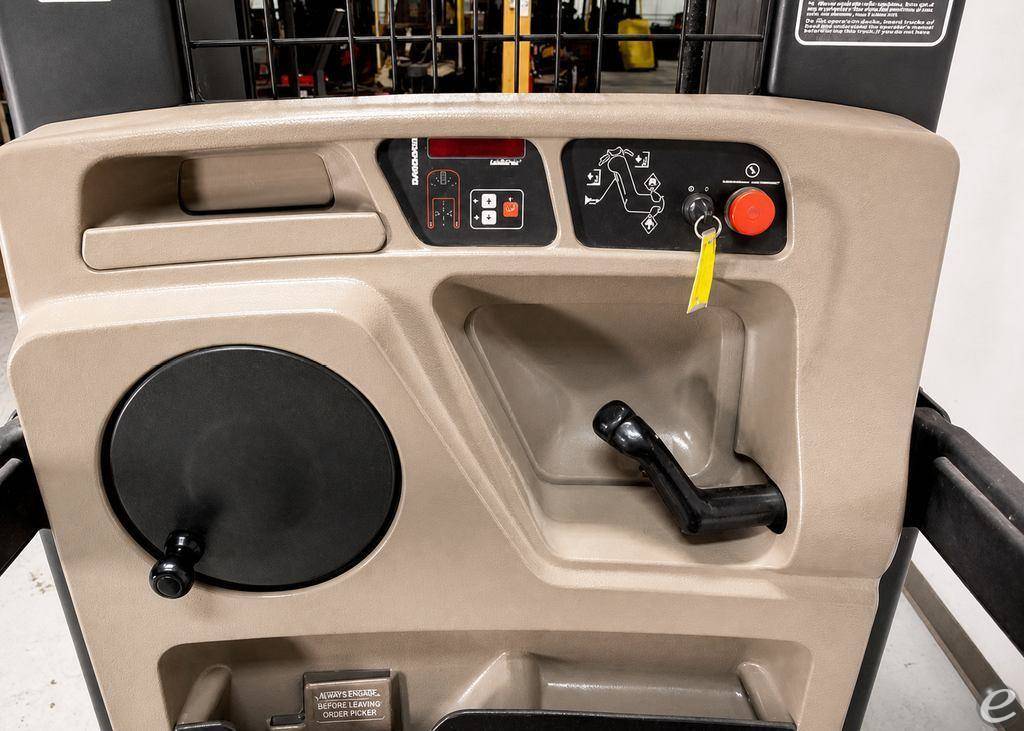 1990 Raymond 152-OPC30TT