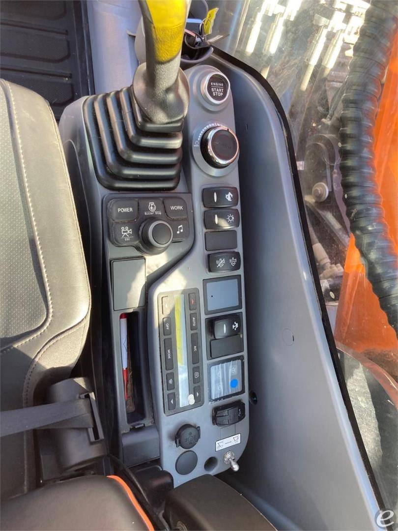 2022 Doosan DX225 LC-7