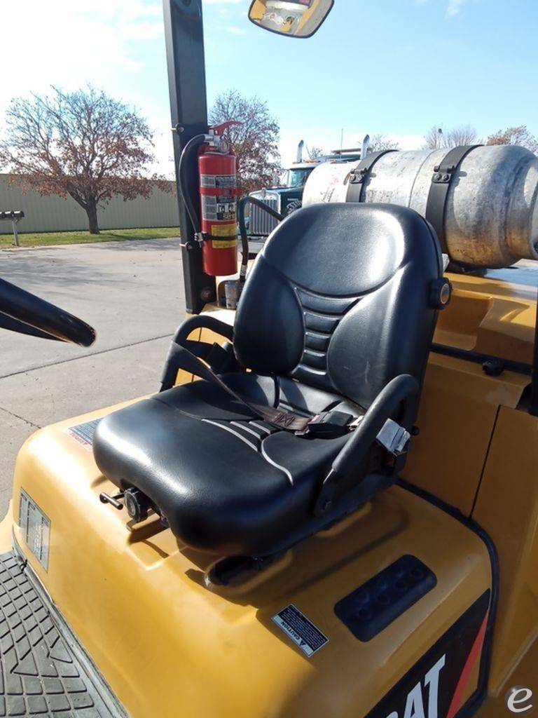2010 Cat GC70K