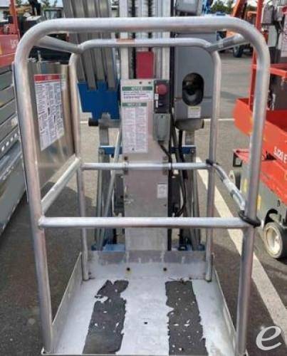 2019 Genie AWP40S