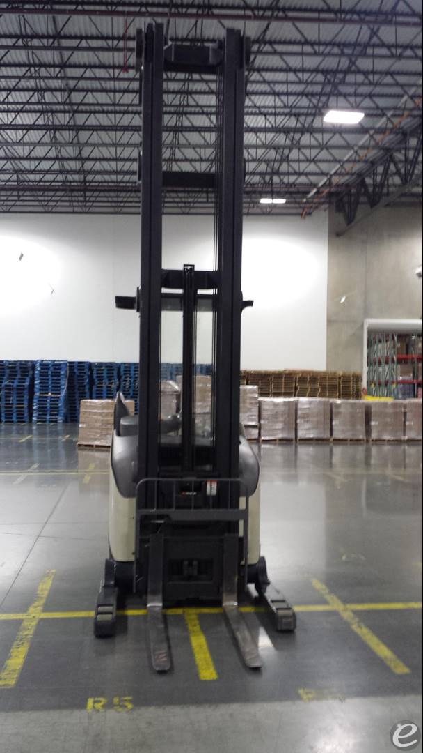 2010 Crown RD5795S-30