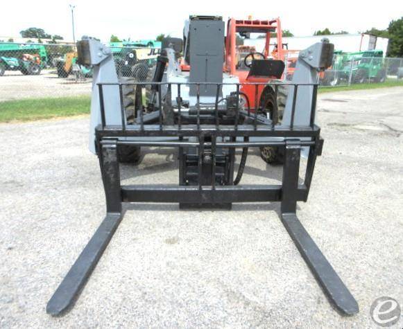 2014 Skyjack VR1056D