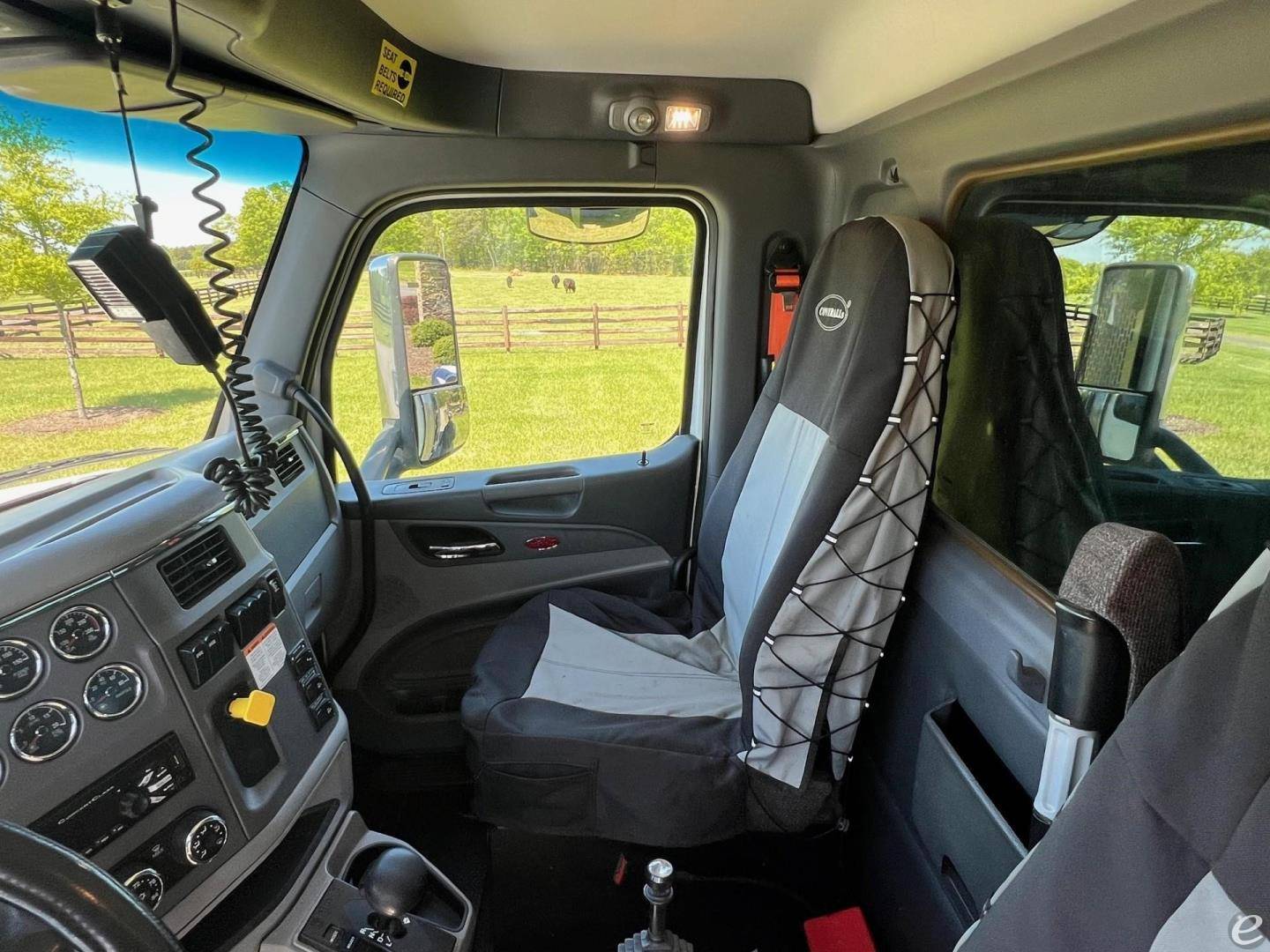 2017 Peterbilt 567