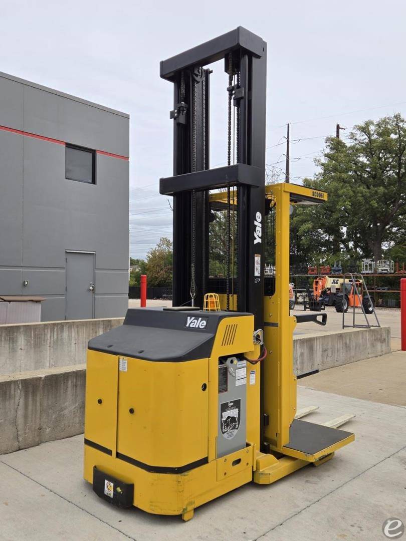 2018 Yale OS030BF Electric Order Picker - 123Forklift