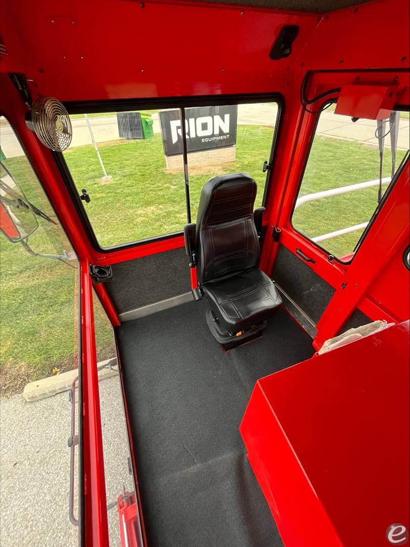 2018 Shuttlewagon NVX7035