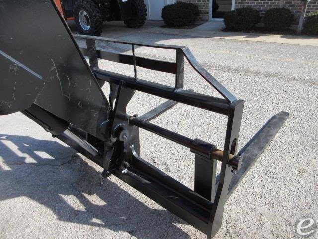 2016 JLG 6042