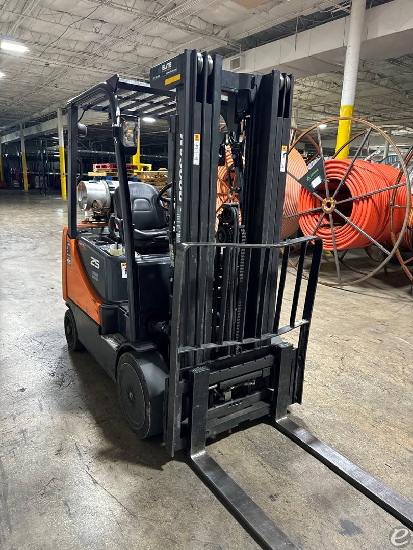 2017 Doosan GC25P-5