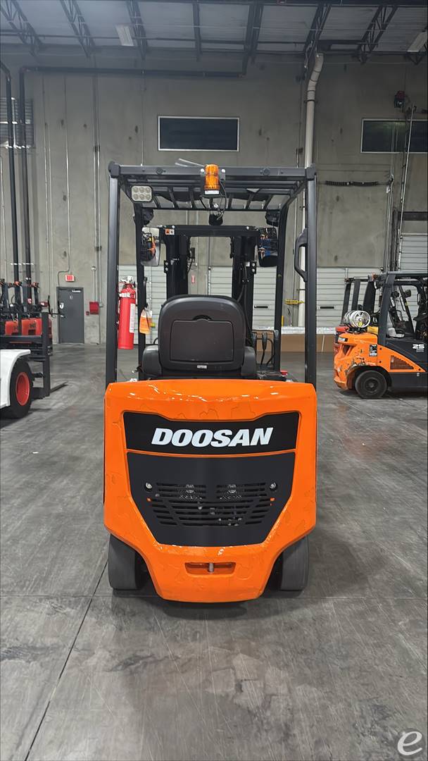 2022 Doosan BC25S-7