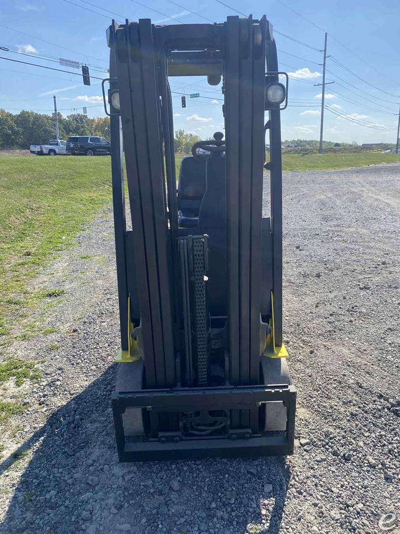 2017 Yale ERC-040VAN