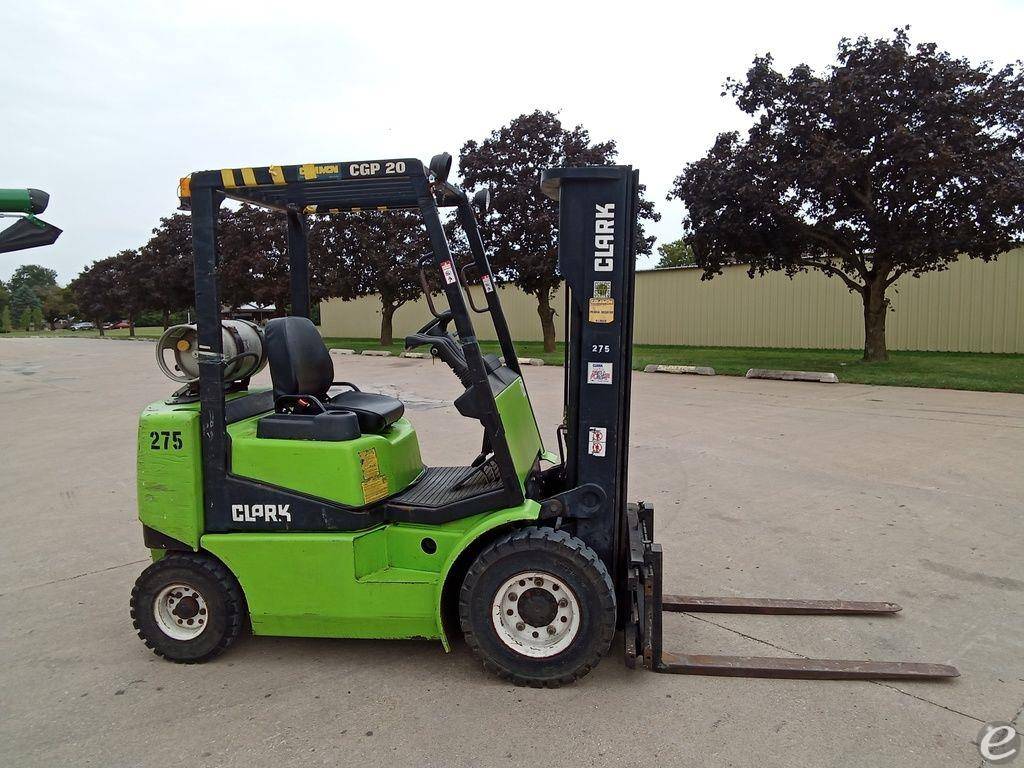 1996 Clark CGP20