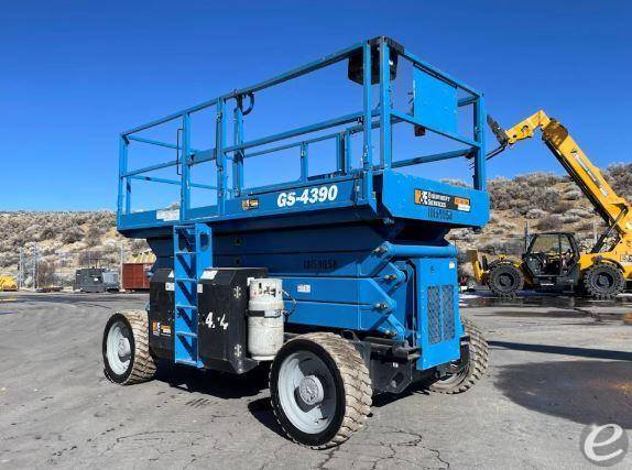 2018 Genie GS-4390