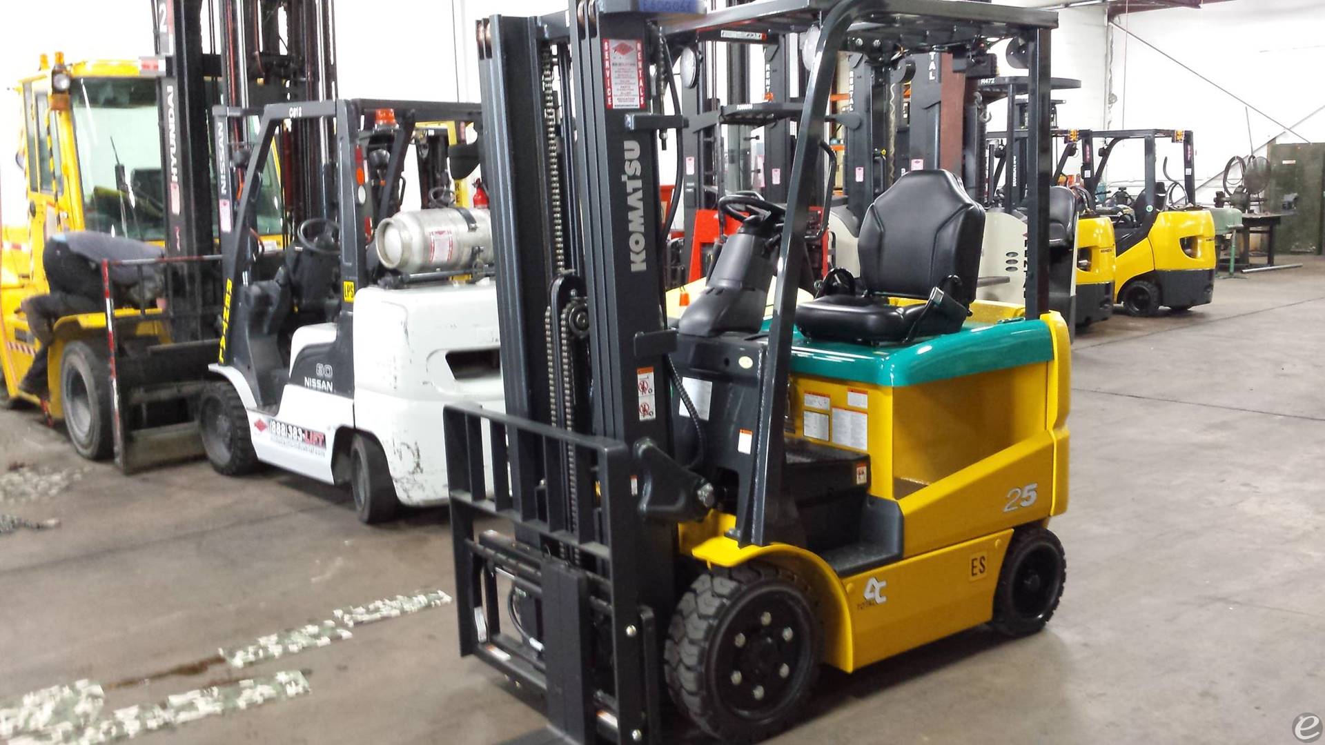 2016 Komatsu FB25SHU-6 Electric Forklift - 123Forklift
