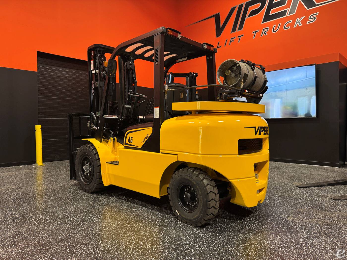 2026 Viper Lift Trucks FY45