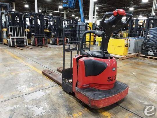 2017 Raymond 8410 Electric Forklift - 123Forklift