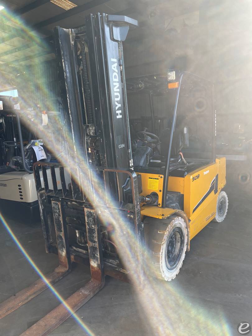 2019 Hyundai 50B-9