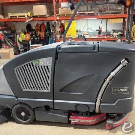 2013 Nilfisk Advance CS7000