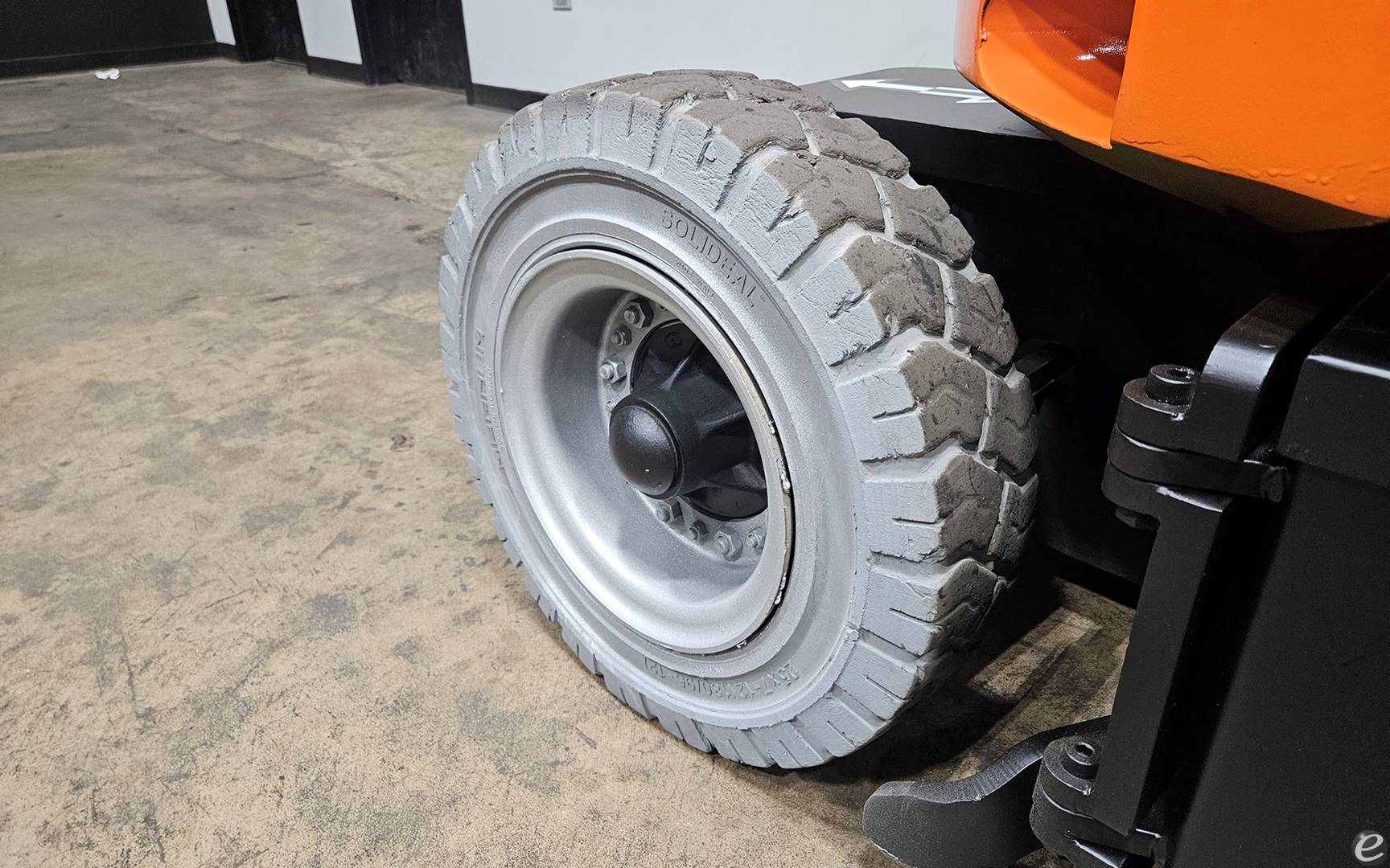 2012 JLG E300AJP