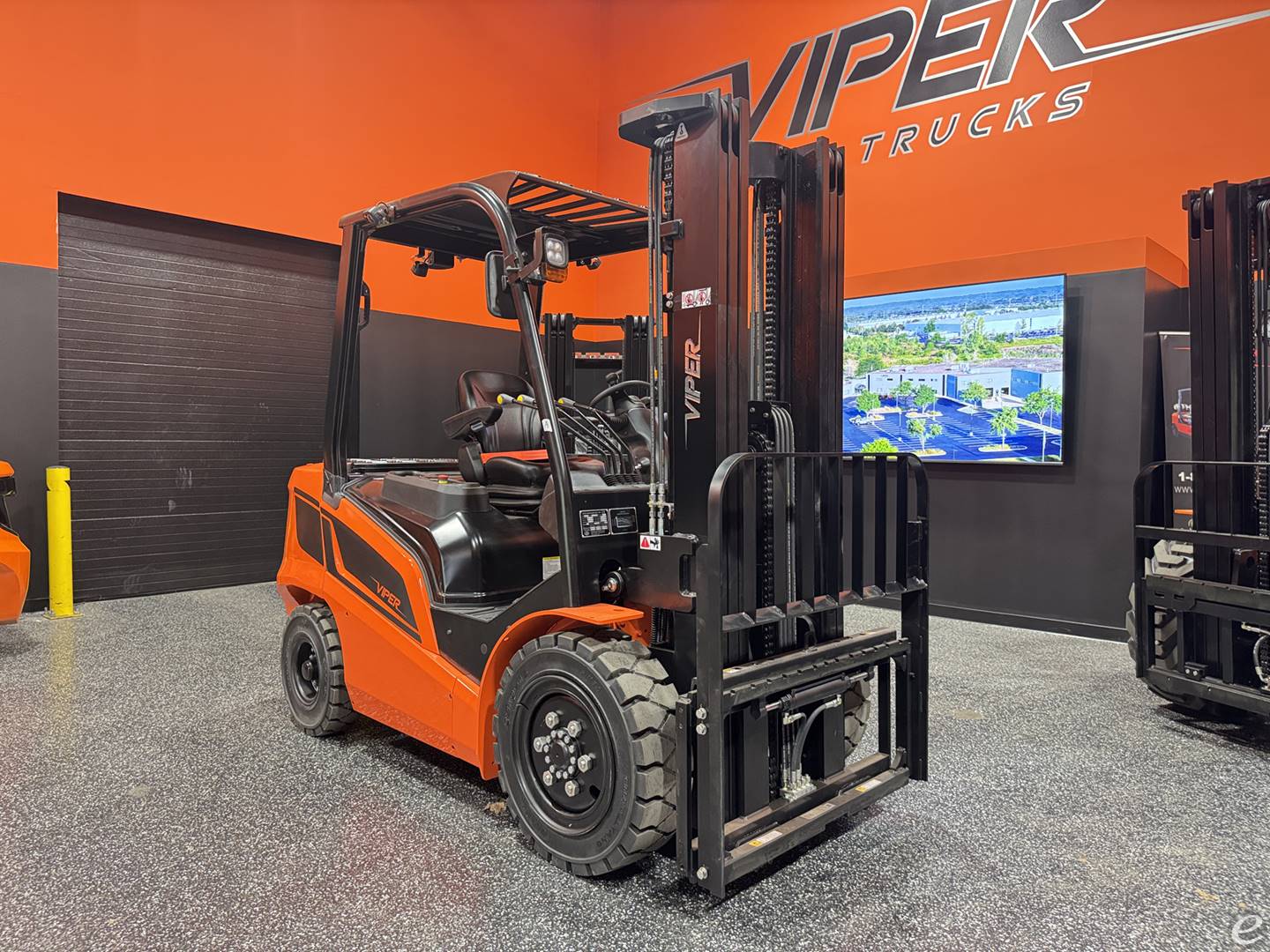 2026 Viper Lift Trucks FB35FH