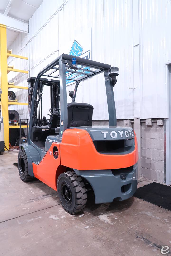 2009 Toyota 8FGU25 Gasoline Forklift - 123Forklift
