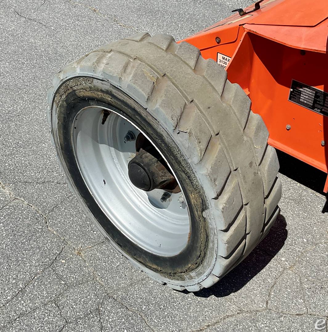 2015 JLG E450AJ
