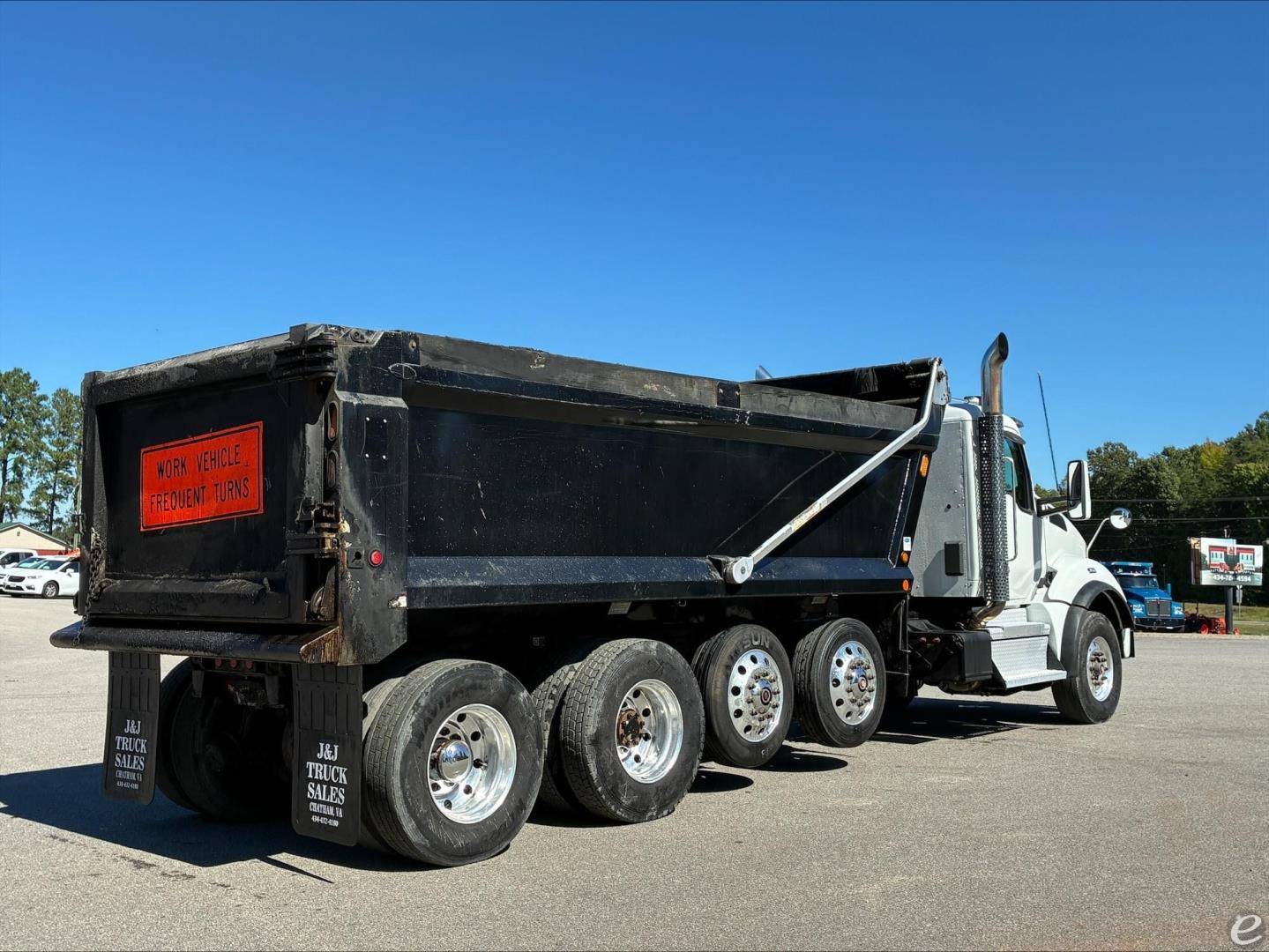 2023 Kenworth T880