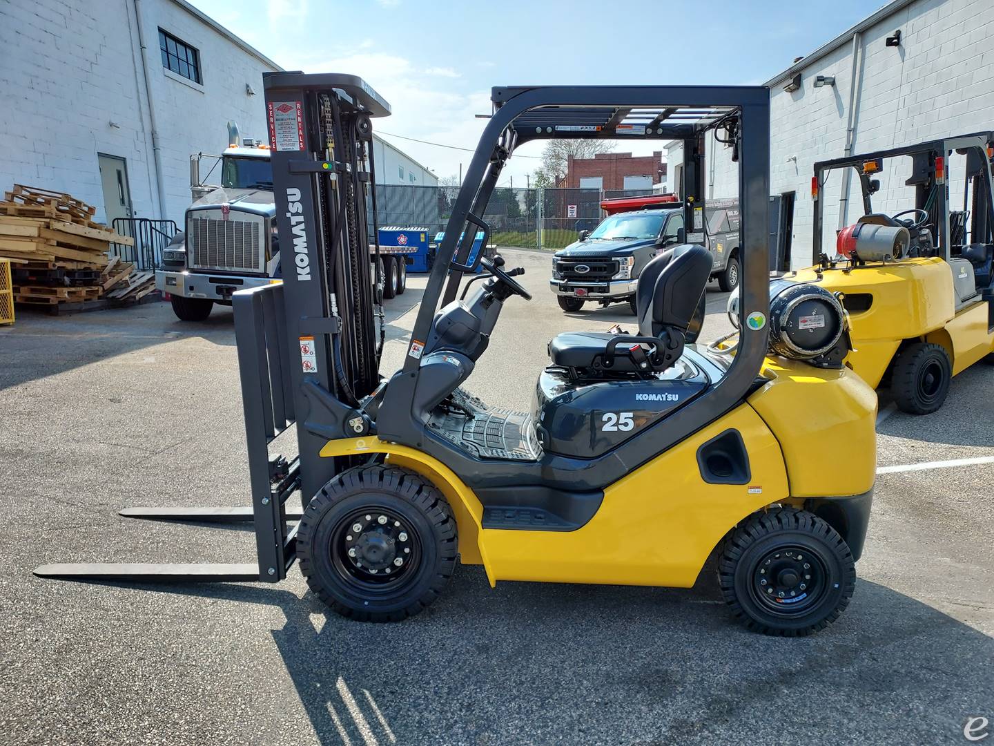 2023 Komatsu FG25T-16 LP Gas Forkli...
