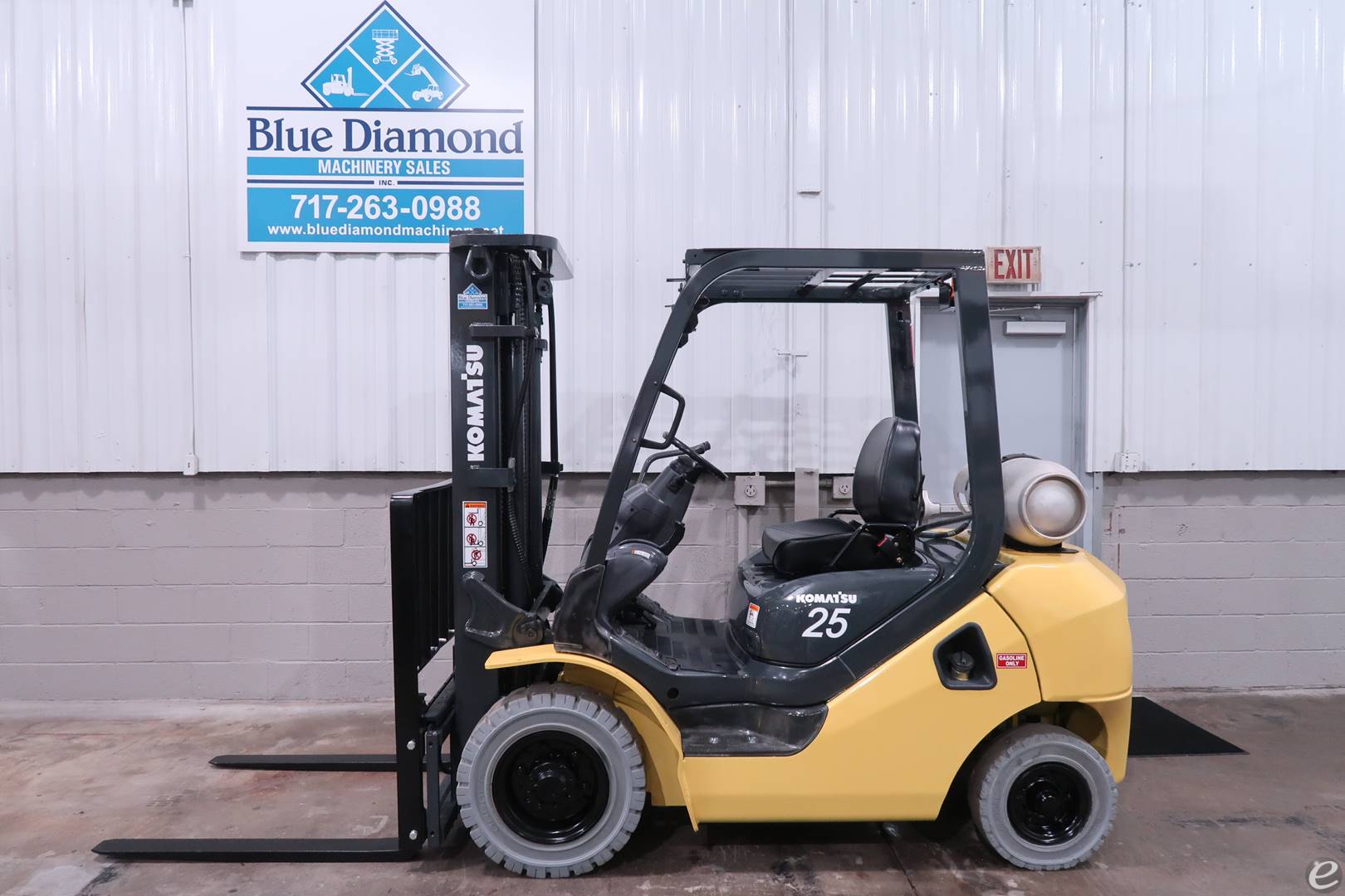 2014 Komatsu FG25T-16 Dual Fuel Forklift - 123Forklift