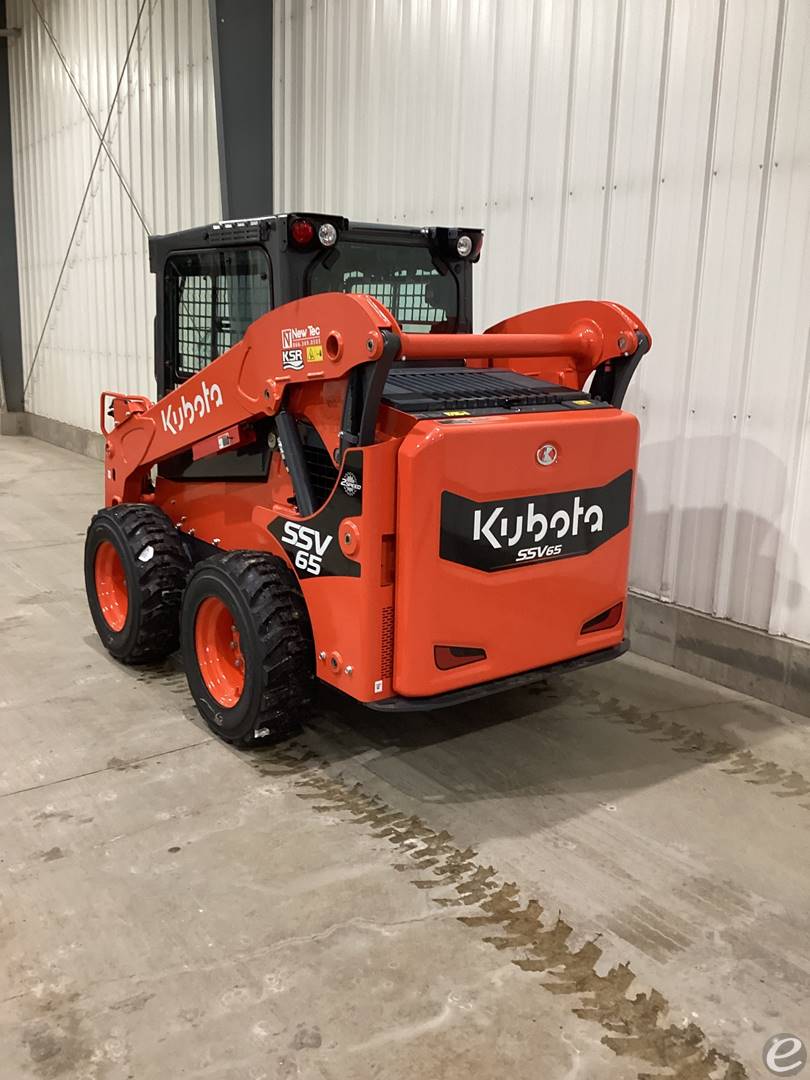 2025 Kubota SSV65PHRC