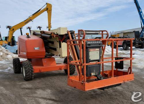 2017 JLG 450AJ