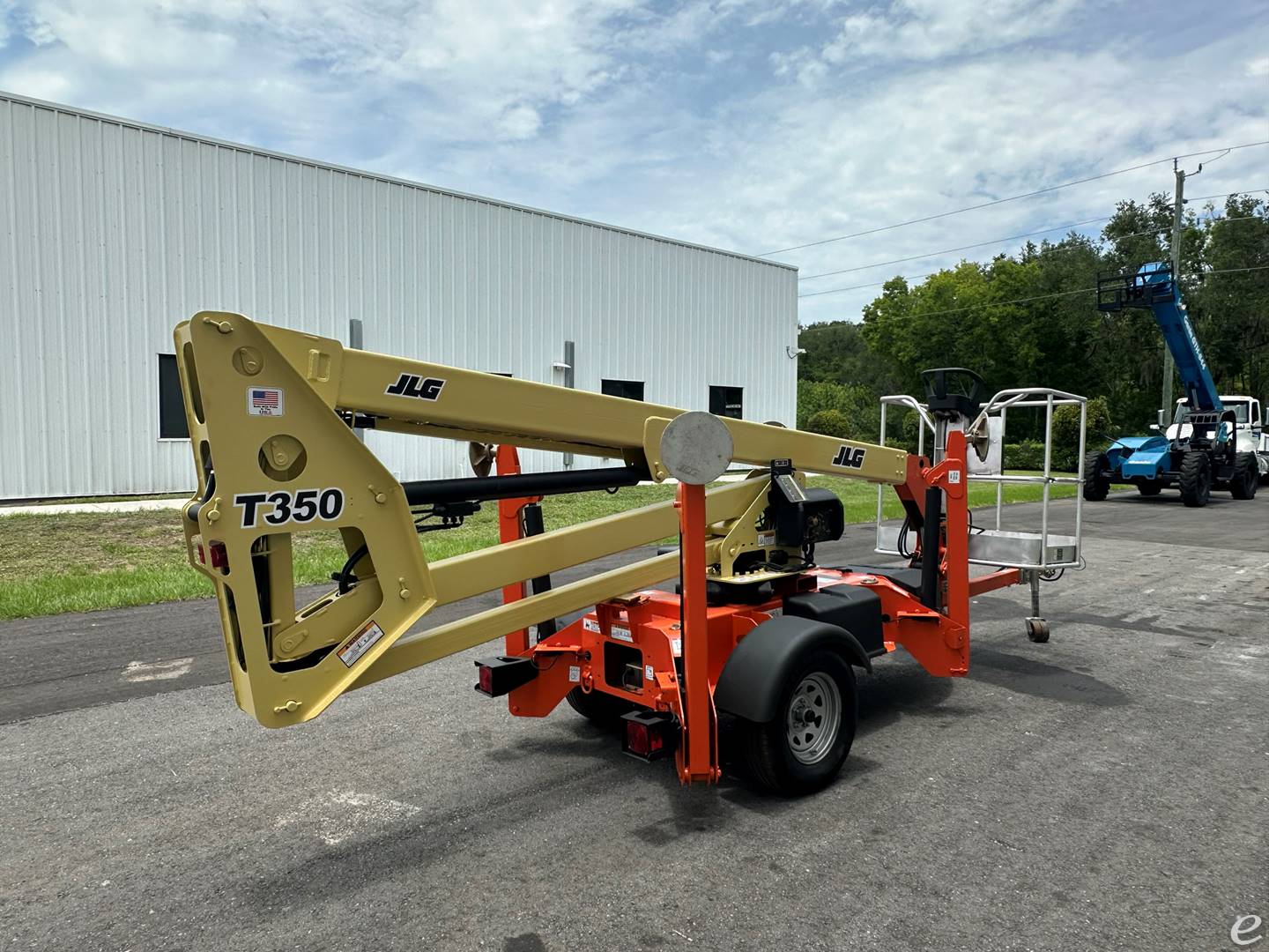 2017 JLG T350