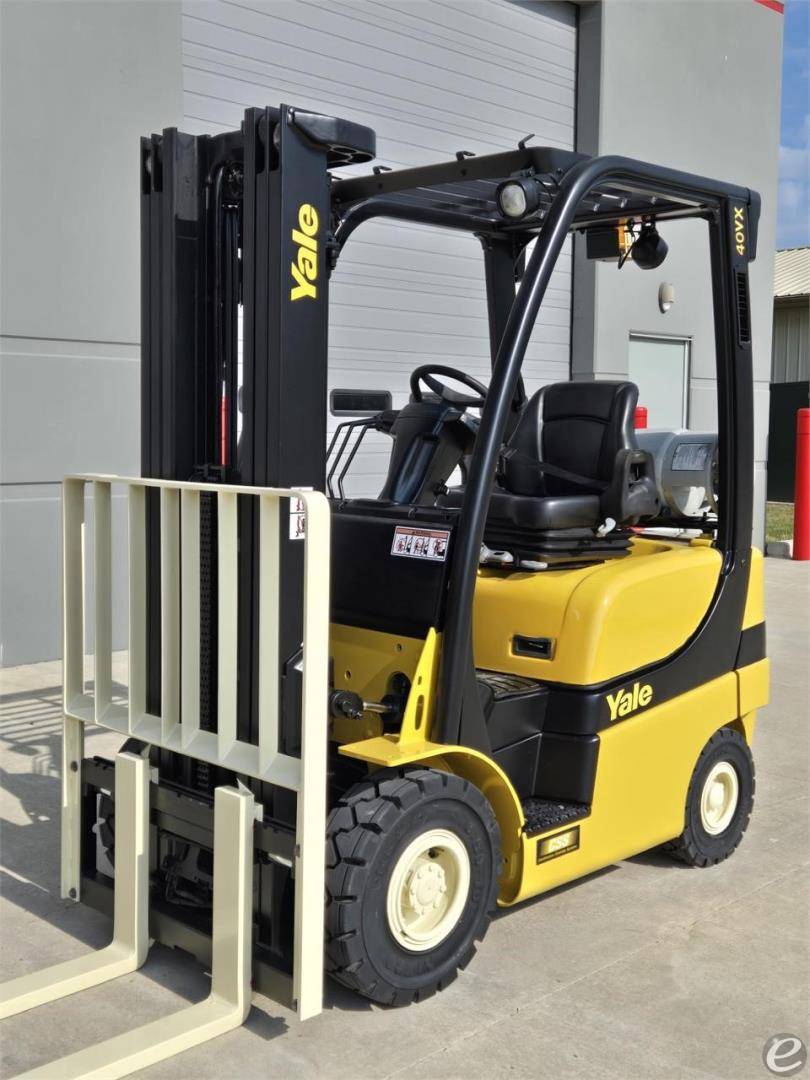 2018 Yale GLP040SVX LP Gas Forklift - 123Forklift