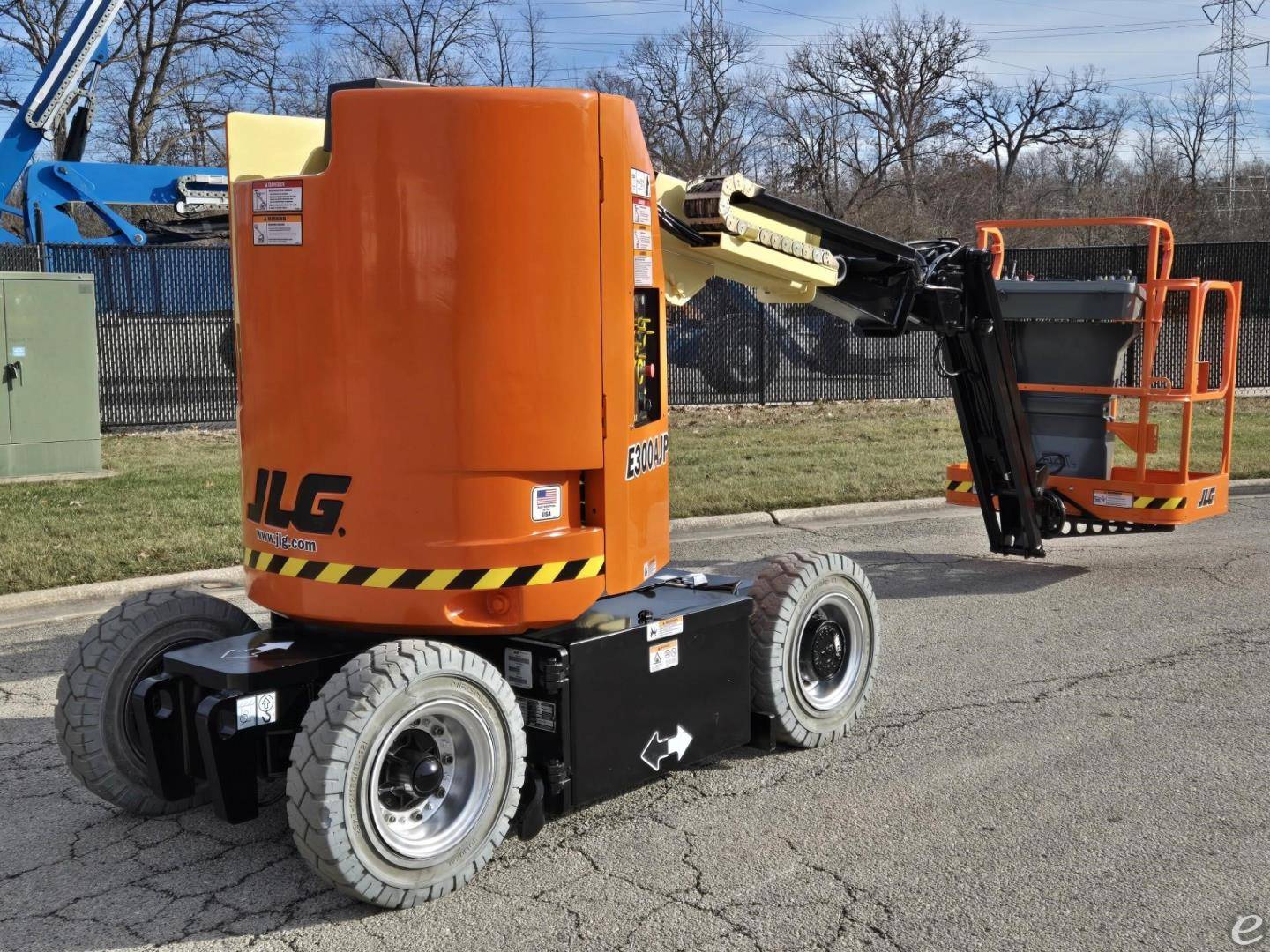 2015 JLG E300AJP Electric Boom Lift - 123Forklift