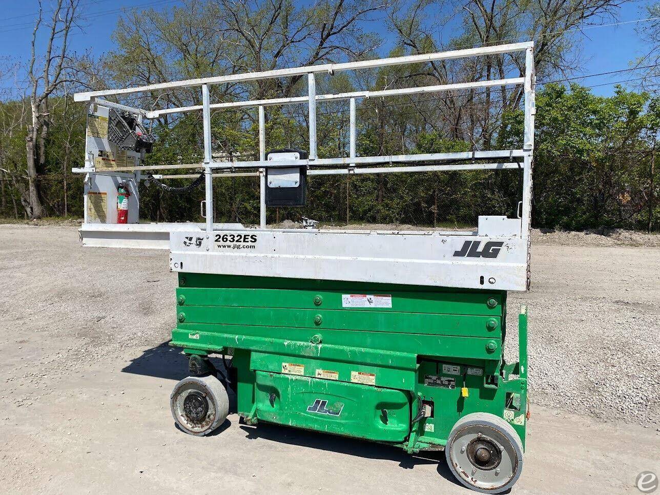2015 JLG 2632ES Electric Scissor Lift - 123Forklift